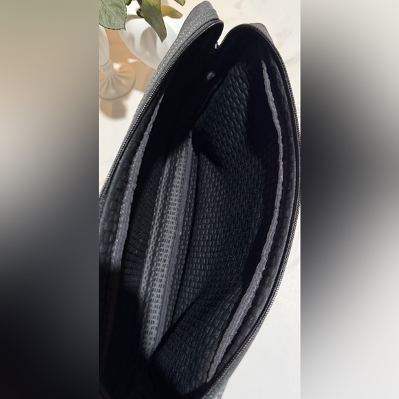 Tumi Black Laptop Sleeve with Subtle Logo - Picture 2 of 7